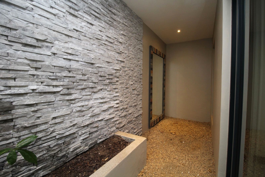 3 Bedroom Property for Sale in Calypso Beach Western Cape